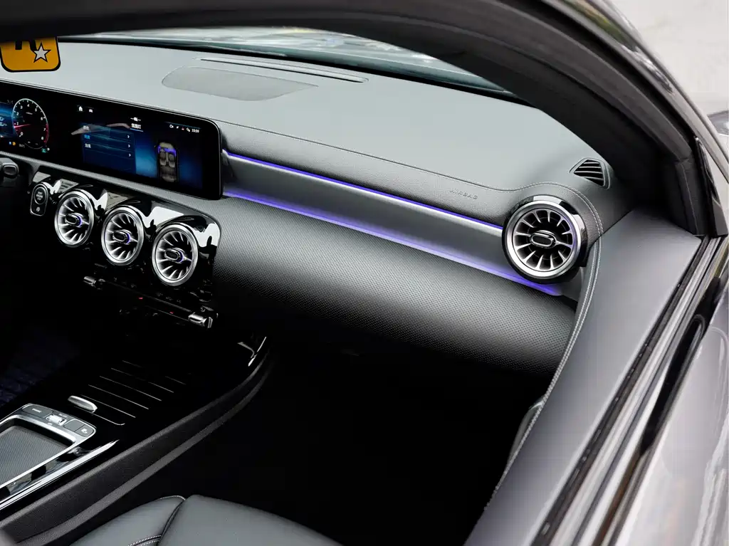 Mercedes-Benz A-Class AMG 2025 — фото 20