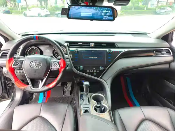 Toyota Camry 2019
