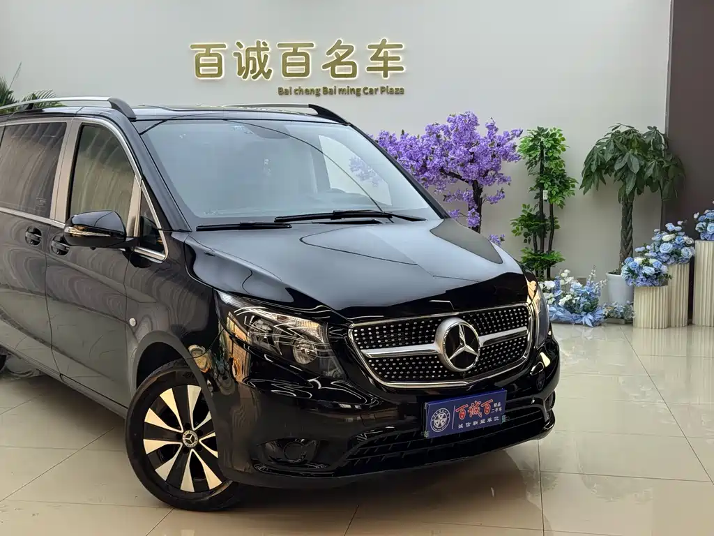 Mercedes-Benz Vito 2023 — фото 4