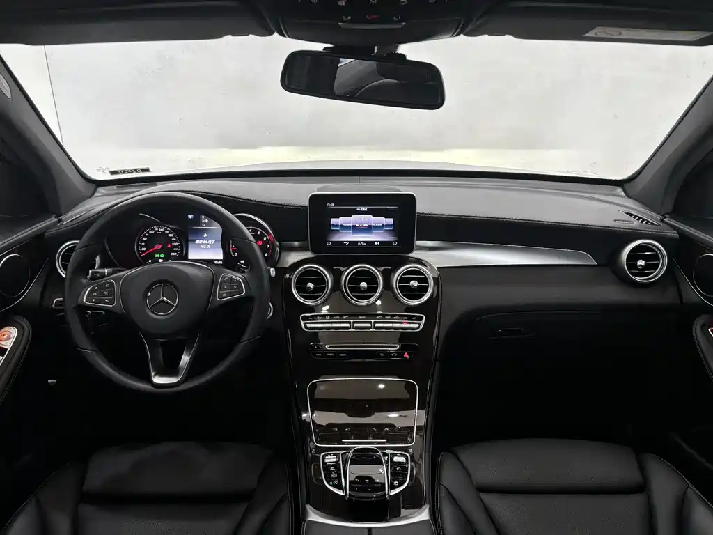 Mercedes-Benz GLC 2019 — фото 13