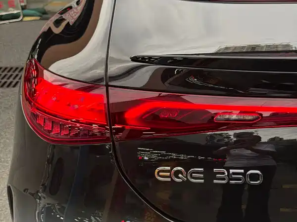 Mercedes-Benz EQE 2024