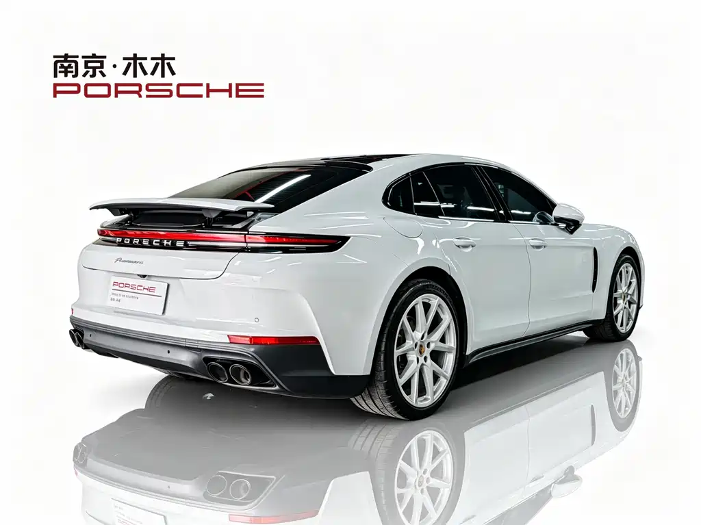 Porsche Panamera 2024