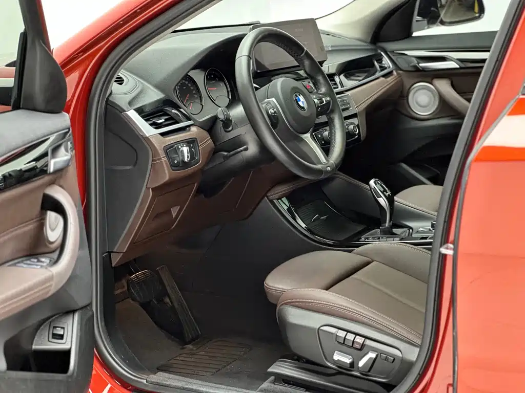 BMW X2 2022 — фото 13