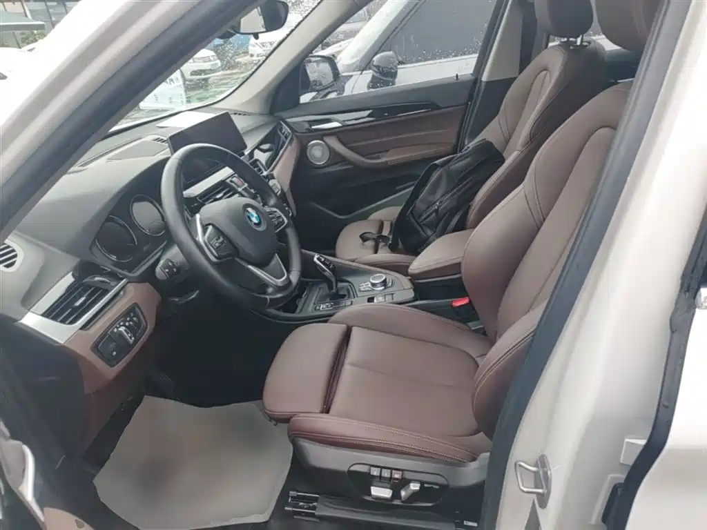 BMW X1 2021 — фото 15