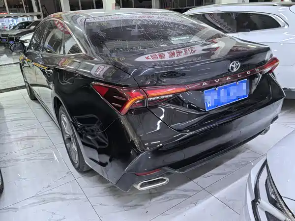 Toyota Avalon 2022