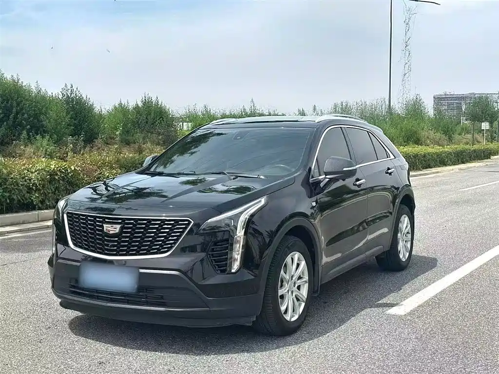 Cadillac XT4 2020 — фото 1