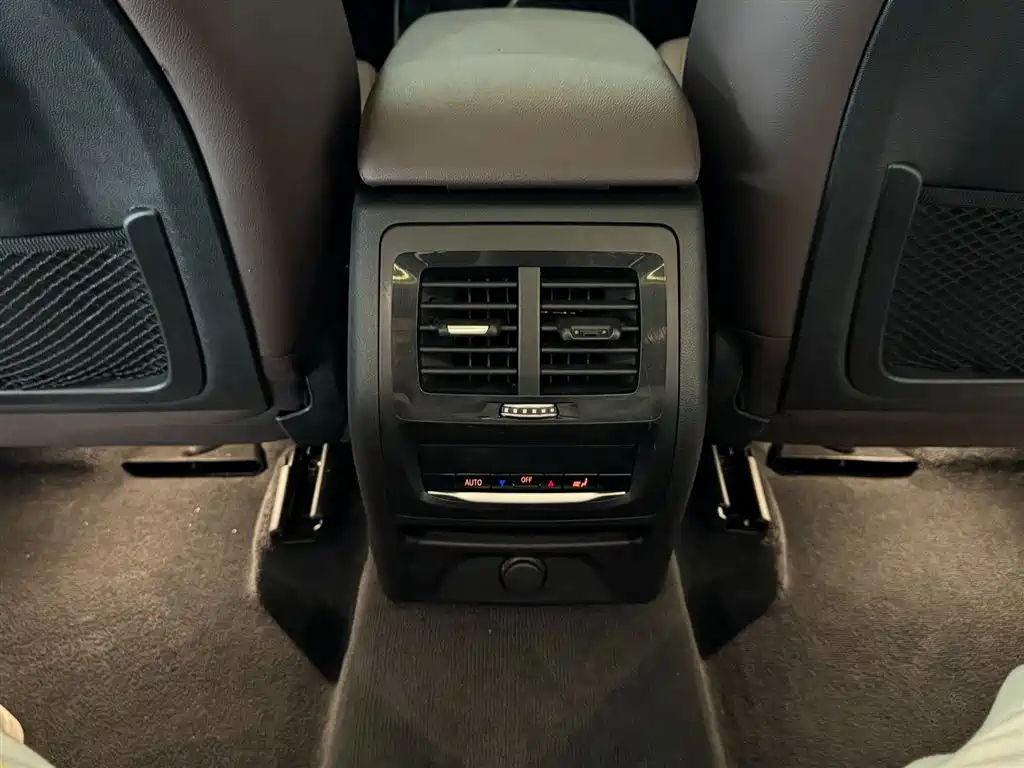 BMW X3 2018 — фото 18
