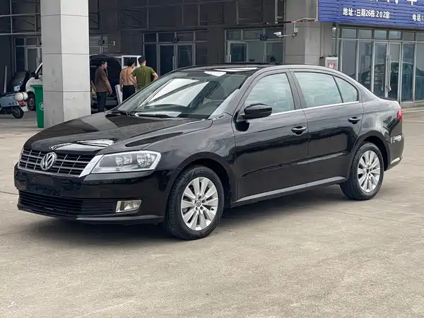 Volkswagen Lavida 2015