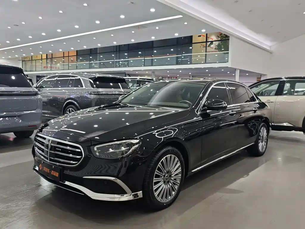 Mercedes-Benz E-Class 2023 — фото 1