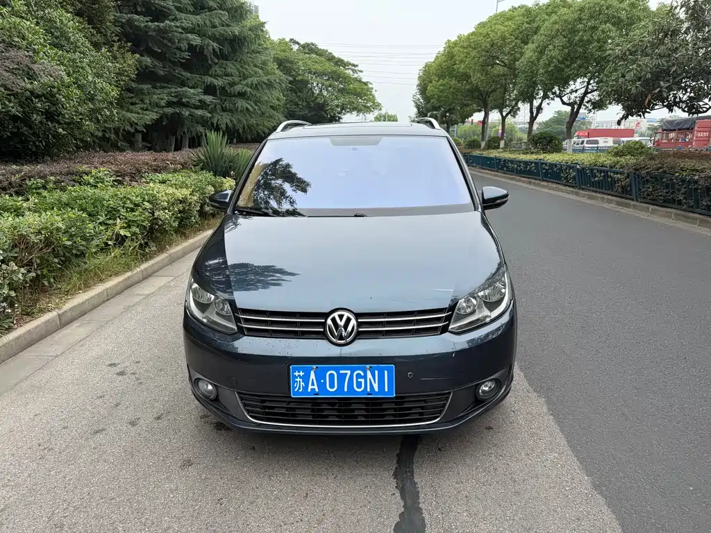 Volkswagen Touran 2012