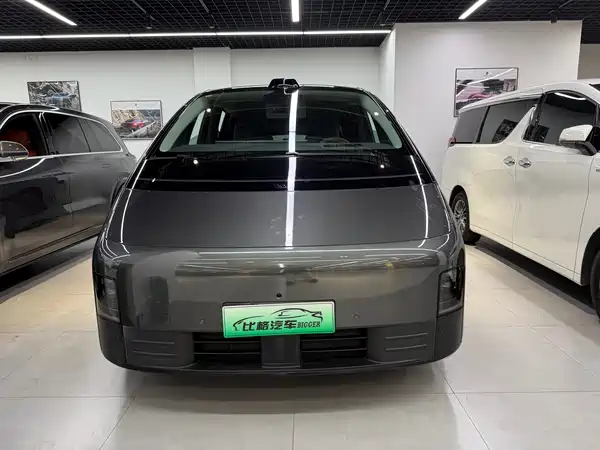 Li Auto MEGA 2024