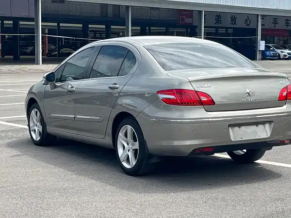 Peugeot 408 2014