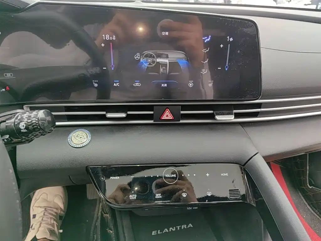 Hyundai Elantra 2021 — фото 13