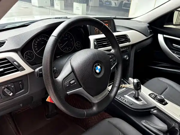 BMW 3 Series 2015