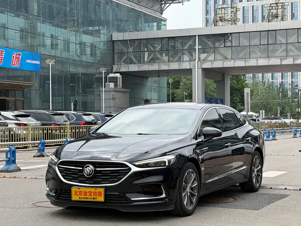 Buick LaCrosse 2020 — фото 1