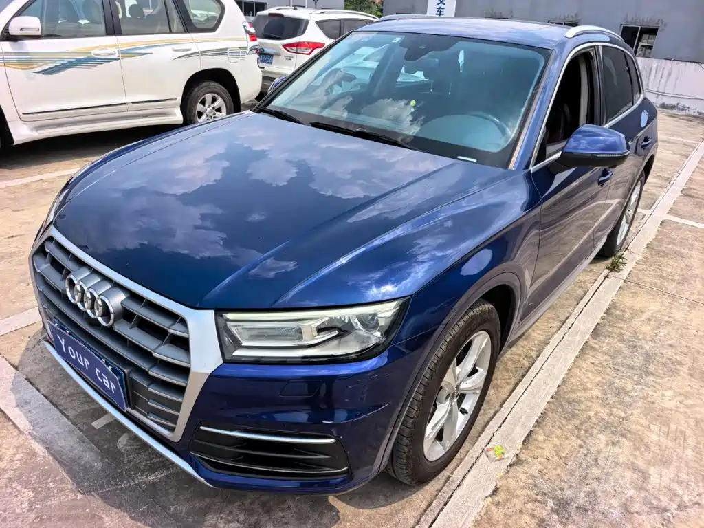 Audi Q5L 2019 — фото 1
