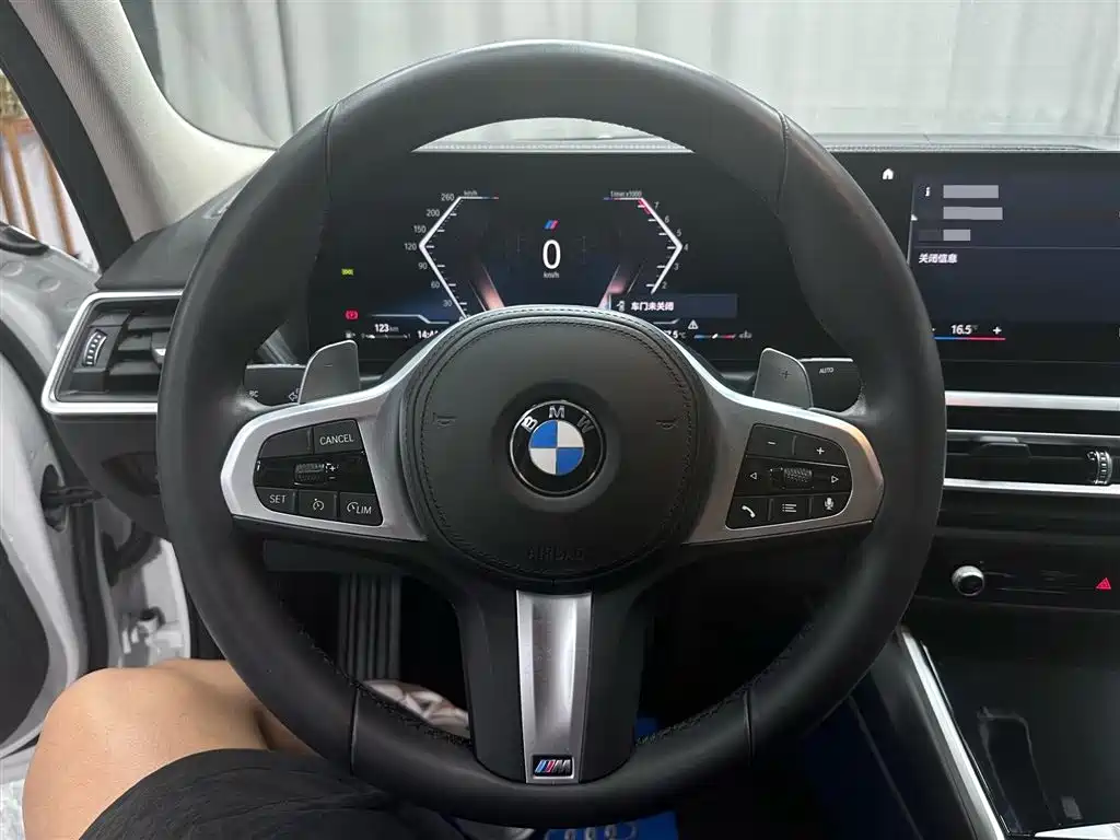 BMW 3 Series 2023 — фото 13