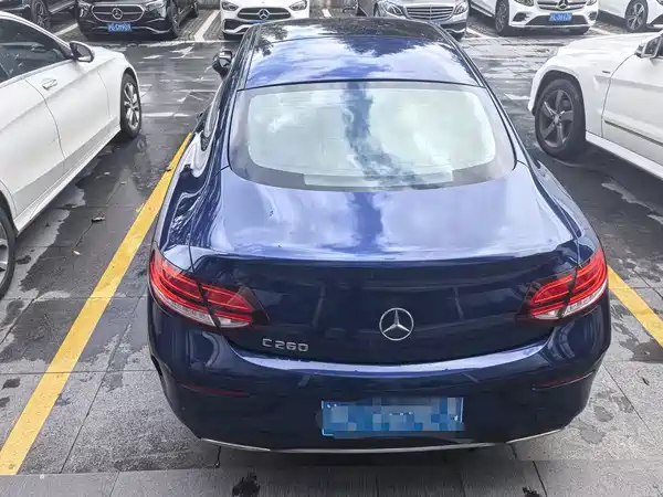 Mercedes-Benz C-Class 2021