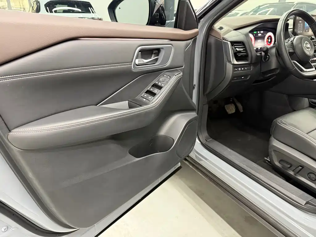 Nissan X-Trail 2021 — фото 11