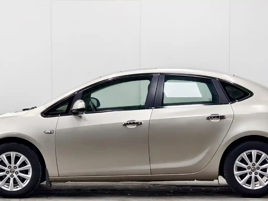 Buick Excelle GT 2014 — фото 8