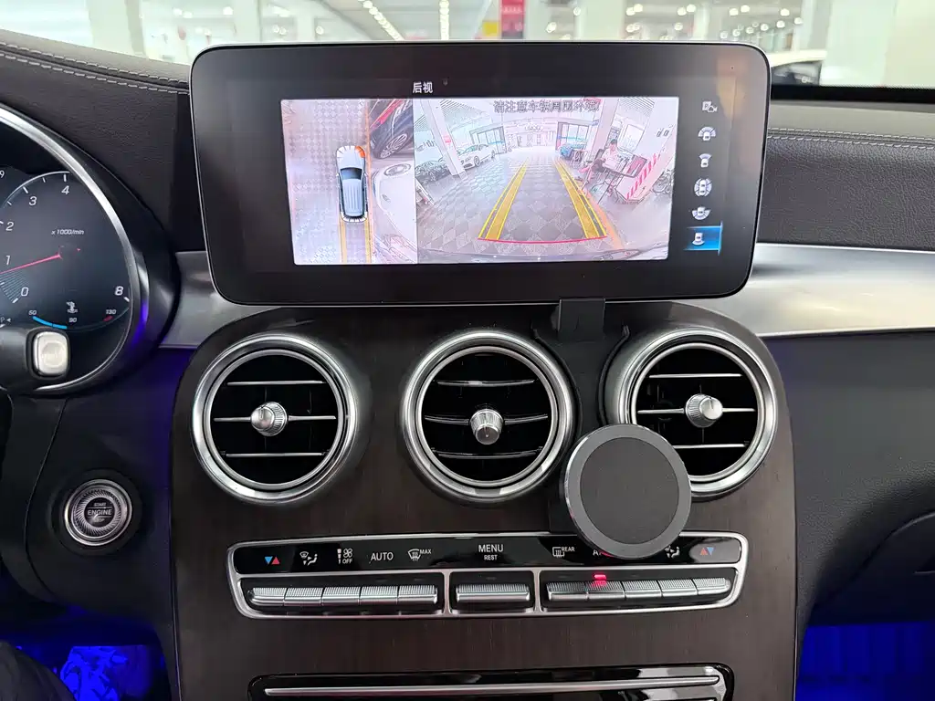 Mercedes-Benz GLC 2020 — фото 15