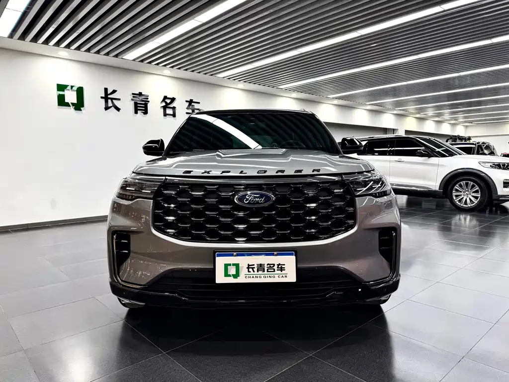 Ford Explorer 2023 — фото 2