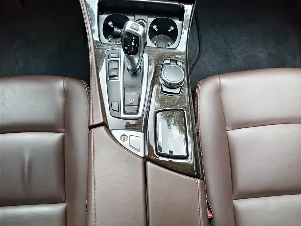 BMW 5 Series 2016