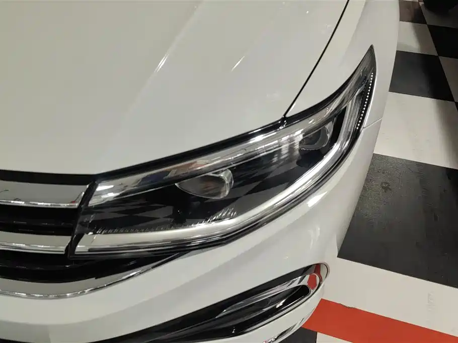 Volkswagen Bora 2023