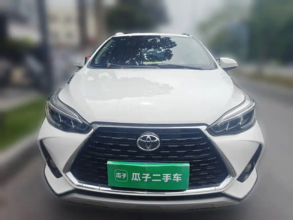 Toyota Yaris L 2020 — фото 24