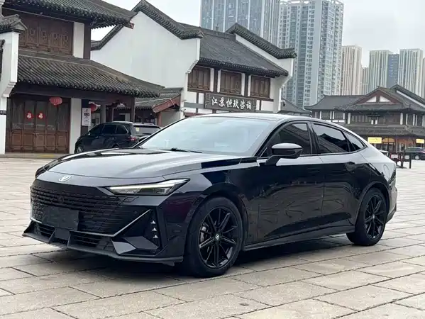 Changan UNI-V 2022