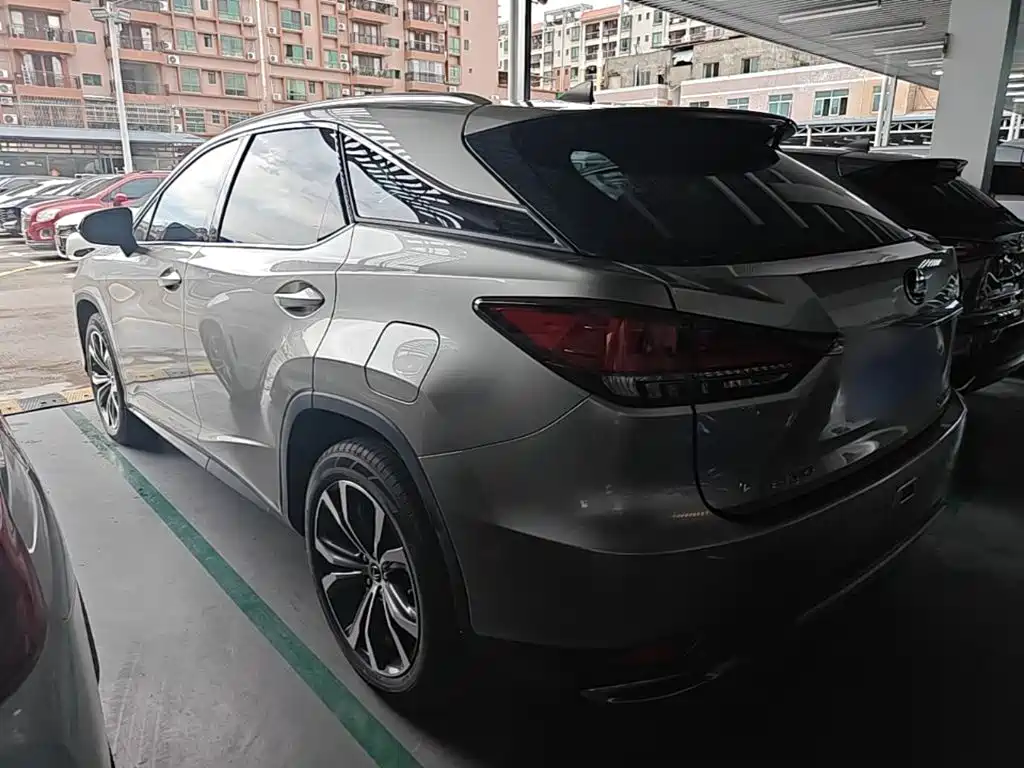 Lexus RX 2021