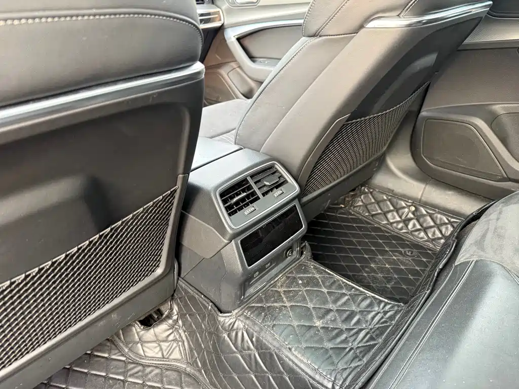 Audi A7L 2024 — фото 10