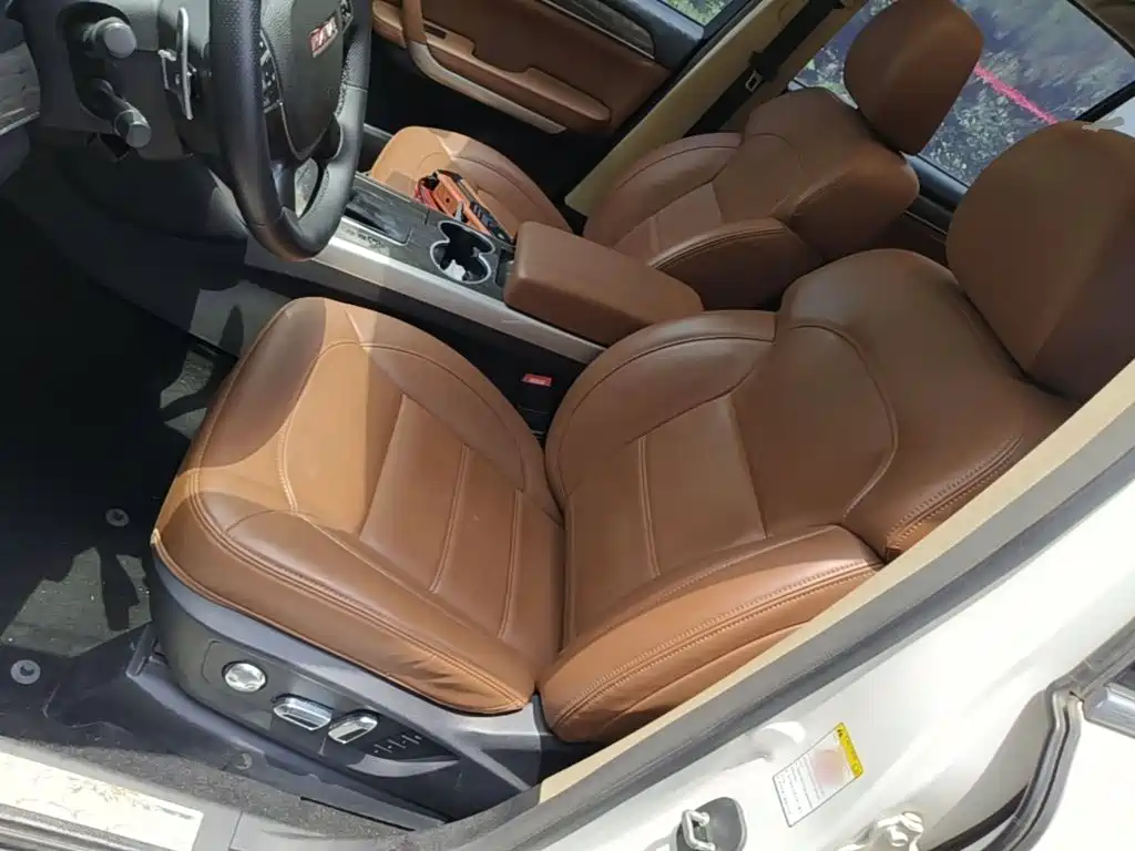 Haval H8 2016 — фото 15