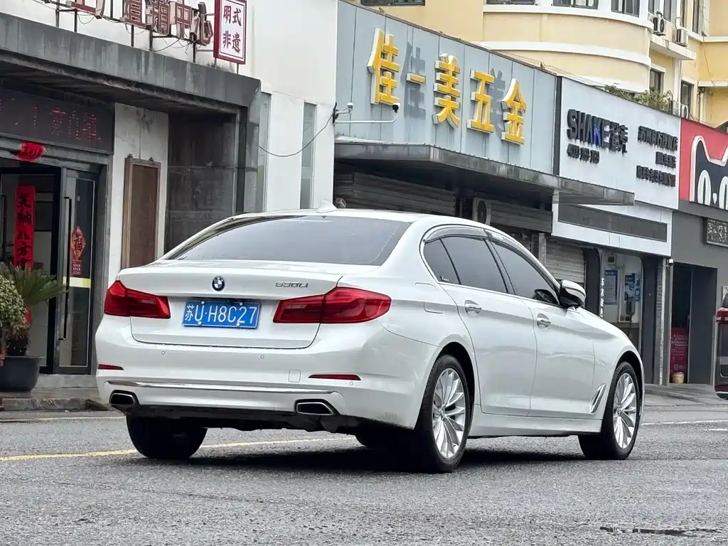 BMW 5 Series 2018 — фото 4