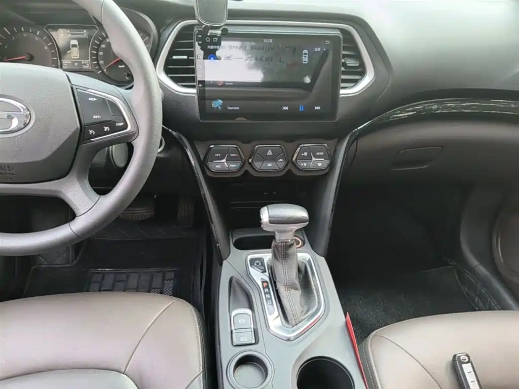 GAC Motor Trumpchi GS4 2016 — фото 13