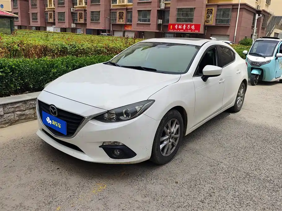 Mazda 3 Axela 2016