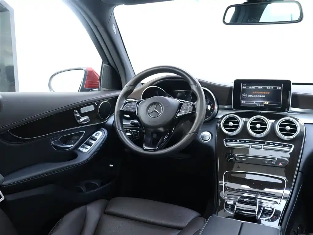 Mercedes-Benz GLC 2016 — фото 14