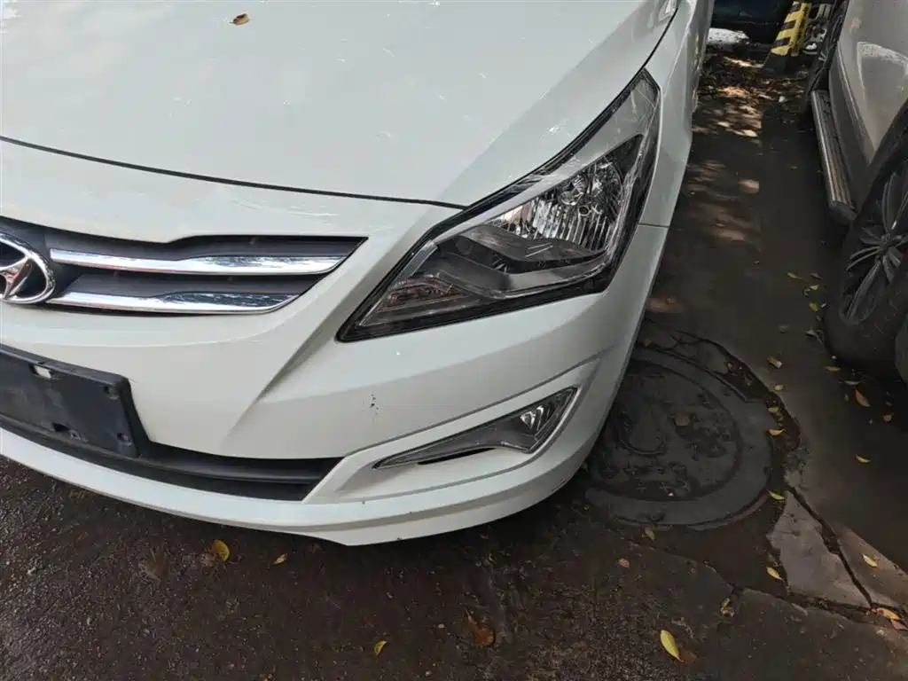 Hyundai Verna 2016 — фото 24