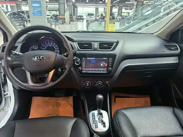 Kia K2 2015