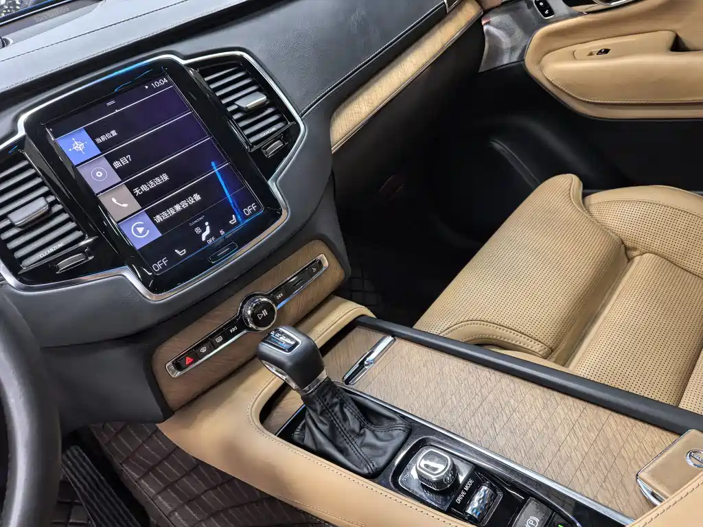 Volvo XC90 2015 — фото 10