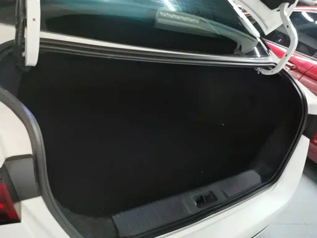 Nissan Sylphy 2022 — фото 19
