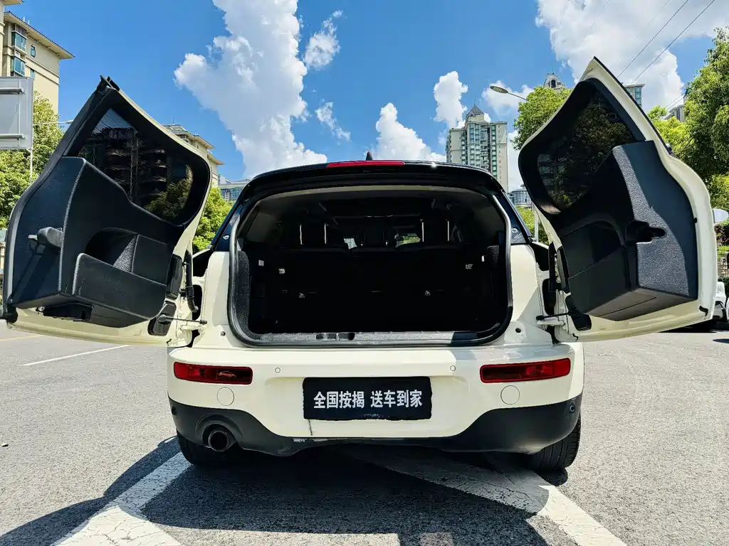 MINI Clubman 2017 — фото 27