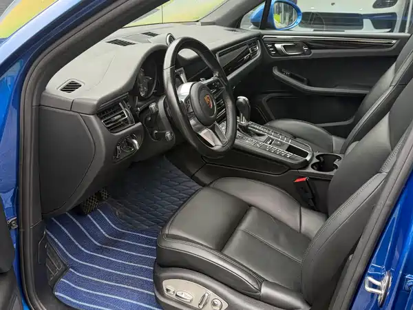 Porsche Macan 2020