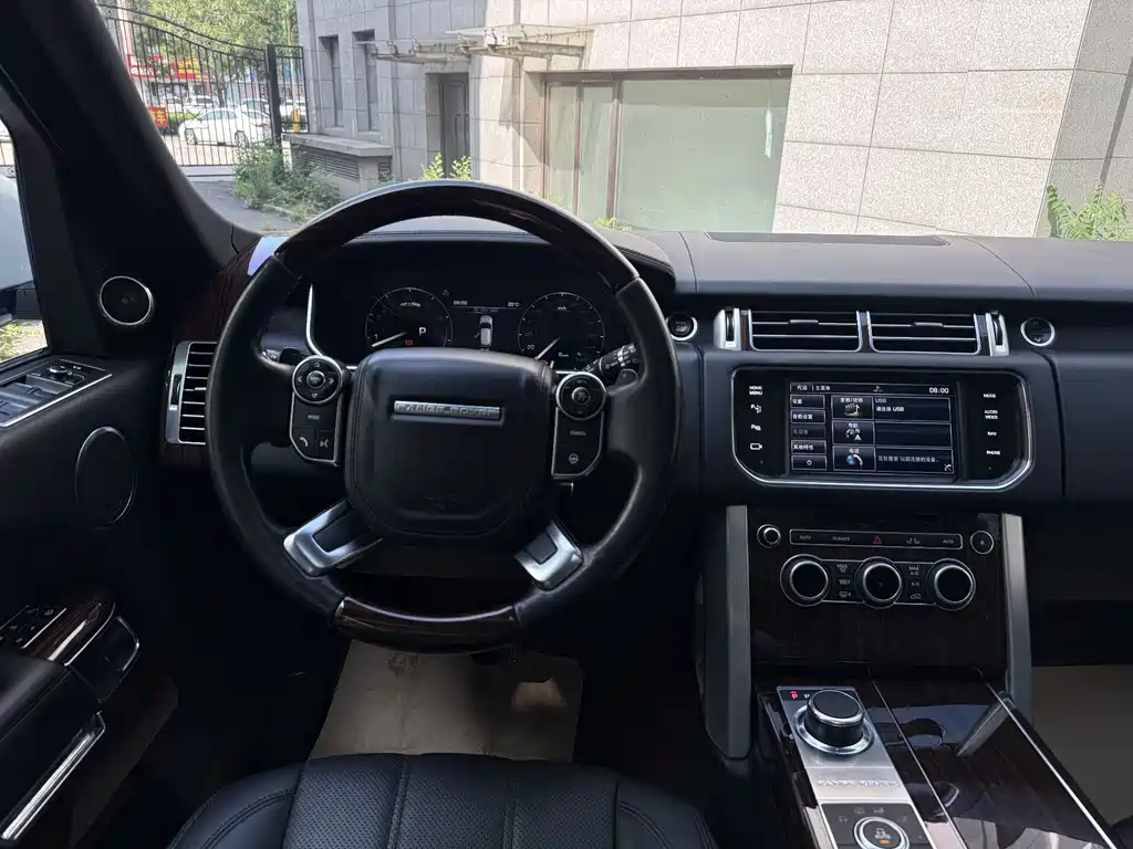 Land Rover Range Rover 2015 — фото 15