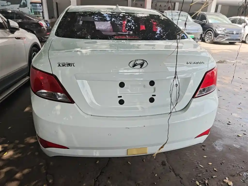 Hyundai Verna 2016 — фото 6