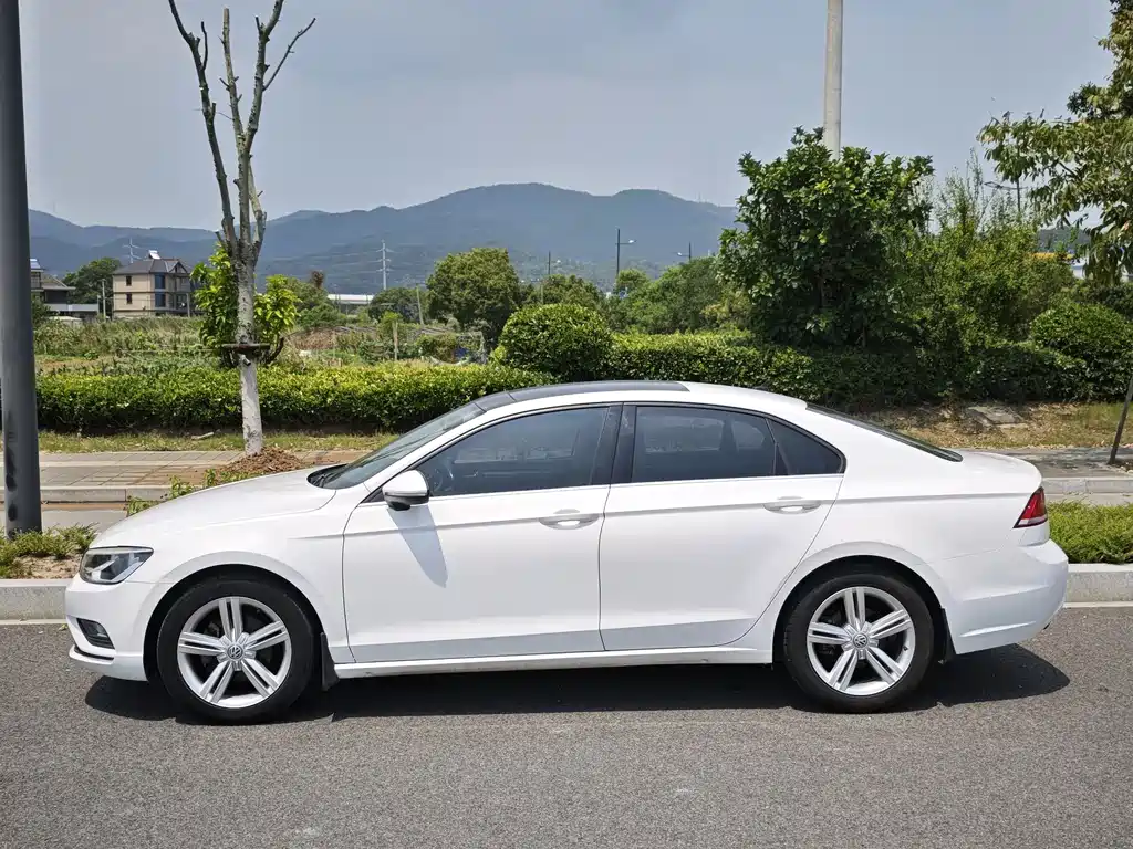 Volkswagen Lamando 2016