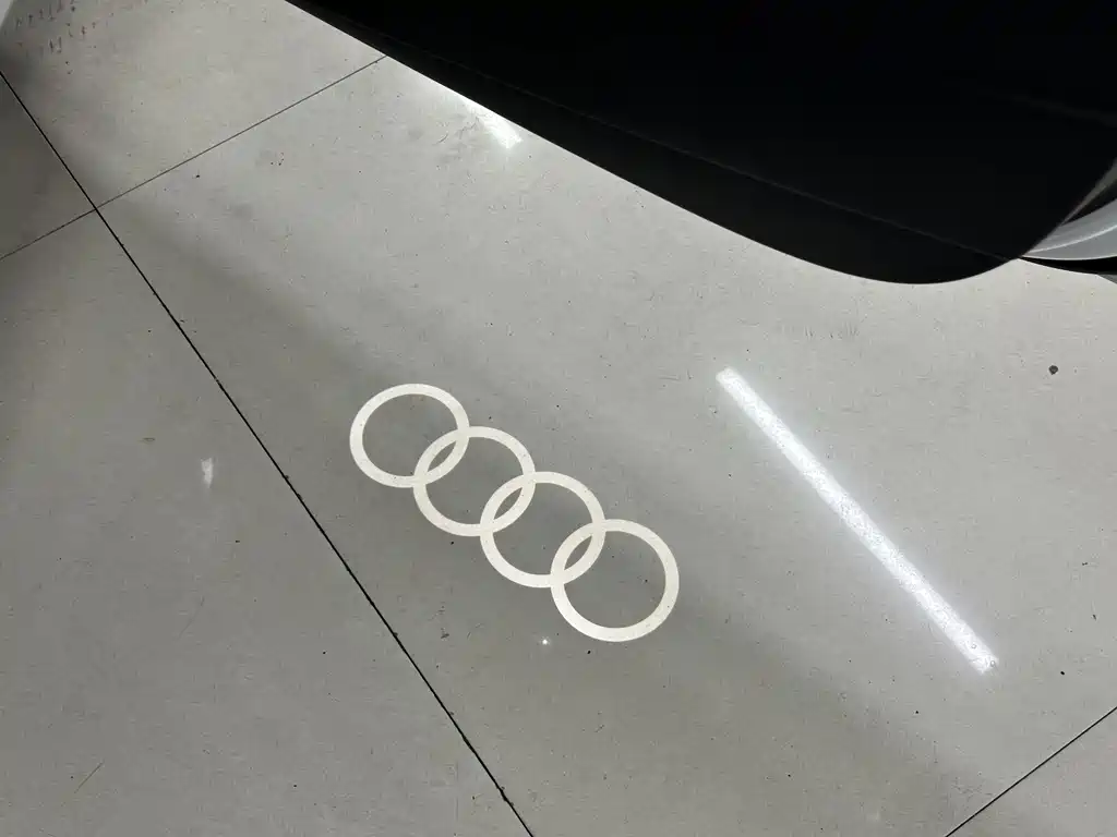 Audi A3 2023 — фото 12