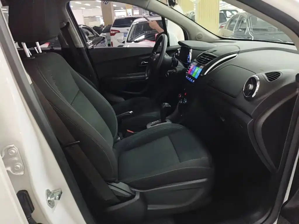 Chevrolet Trax 2015 — фото 25