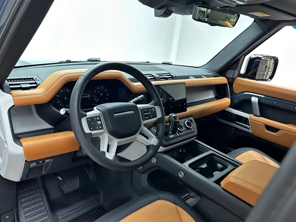 Land Rover Defender 2024 — фото 10