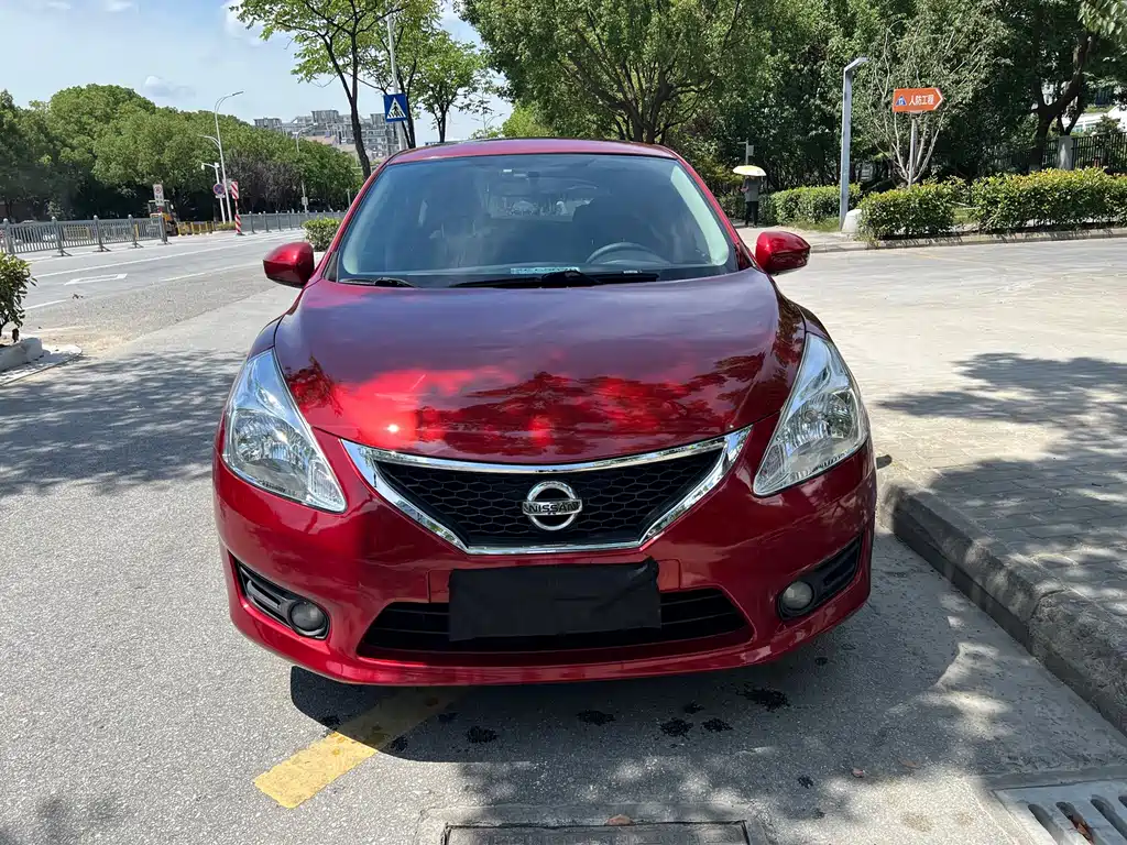 Nissan Tiida 2011